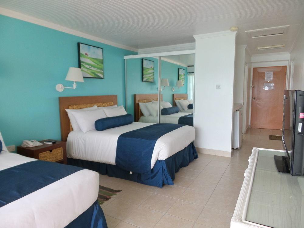 Flamboyant Hotel & Villas St. George's Экстерьер фото