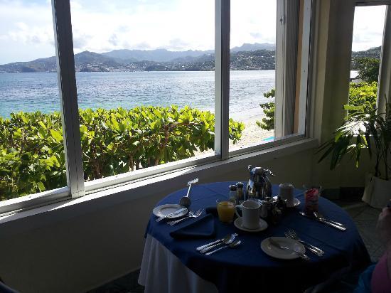 Flamboyant Hotel & Villas St. George's Экстерьер фото